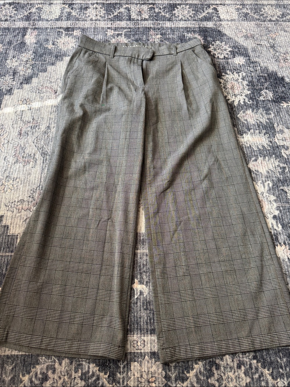 American Eagle Outfitters Gray Glen Plaid Wide-Leg Trousers